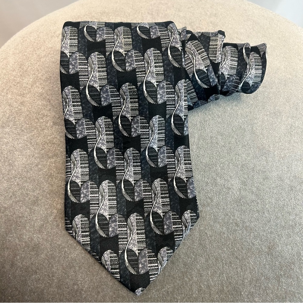 Men’s Grey black tie swirl abstract print by select edition